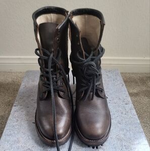 Freebird by steven, Cavalier, Black distressed size 7